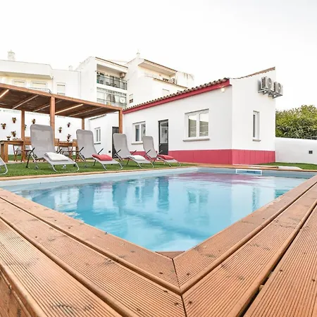 فيلة Elevator's House By Atlantic Places