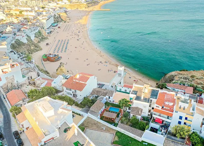 فيلة Elevator's House By Atlantic Places البوفيرا